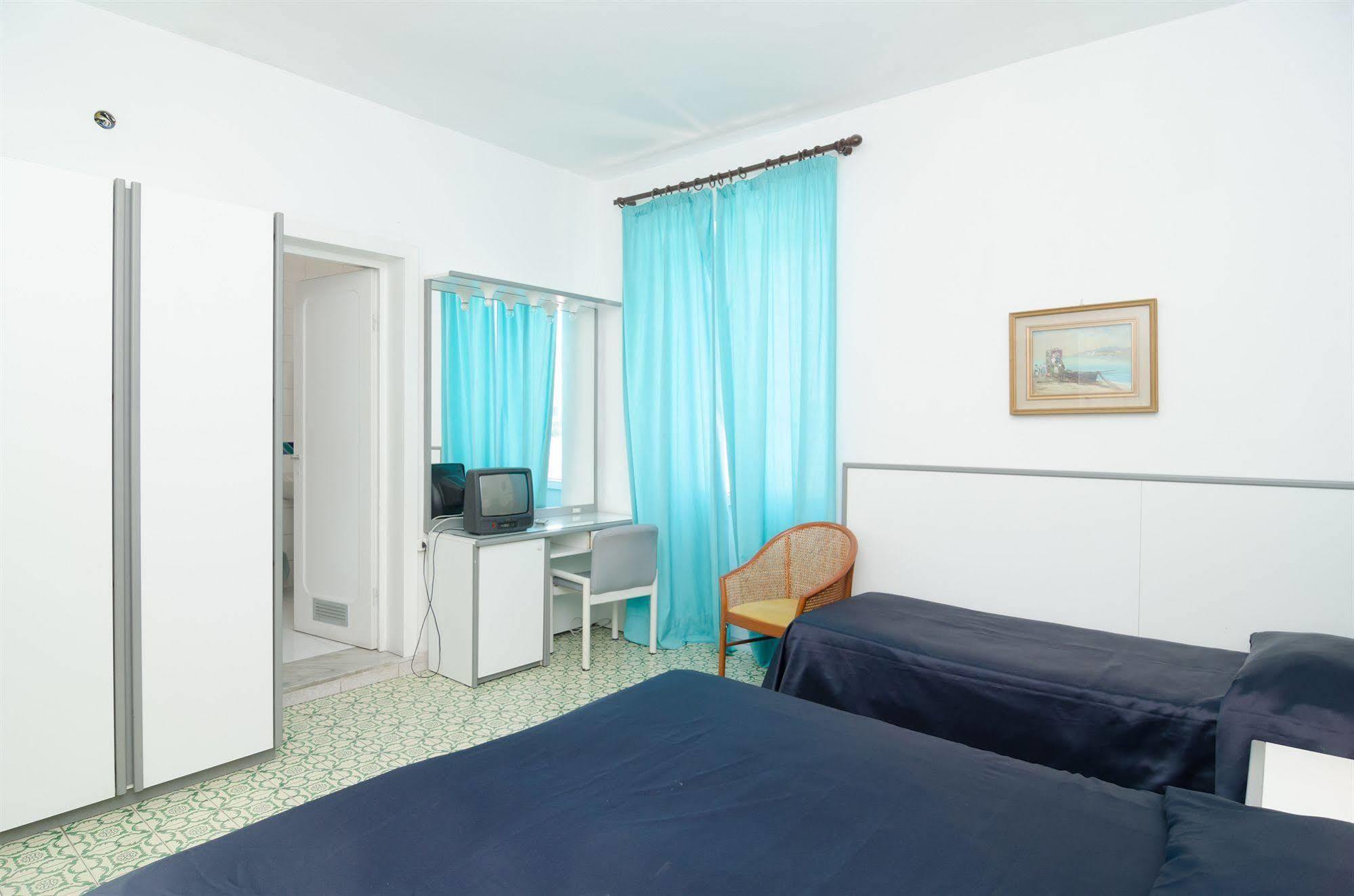 Hotel Flora Wellness & Beauty 伊斯基亚 外观 照片